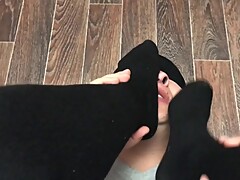 Femdome slave kiss feet in black kneesocks