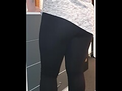 Step mom in black leggings seduce step son with big ass (come and fuck me)